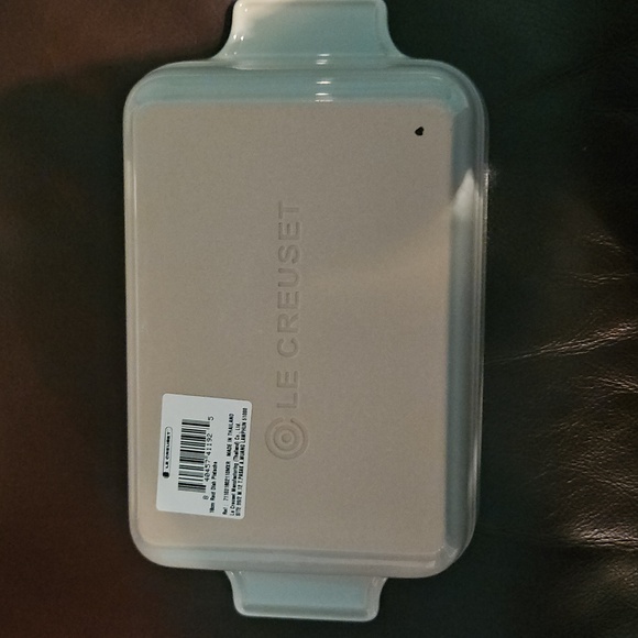 Le Creuset  Rectangular Baking Dish - Picture 6 of 10